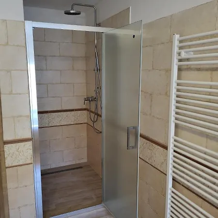 Hotel Nad Liptalem - Cely Objekt, Pobliz Domu Je Rekreacni Oblast Vsemina Vsetín