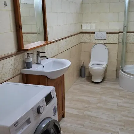 Nad Liptalem - Cely Objekt, Pobliz Domu Je Rekreacni Oblast Vsemina Hotel